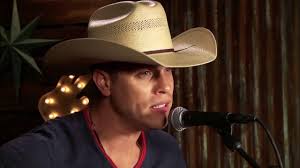 Dustin Lynch