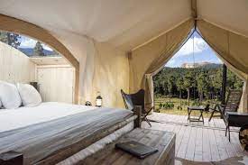 These Glamping Destinations Across The U S Are Seriously Gorgeous Tent Glamping Camping Resort Luxury Camping