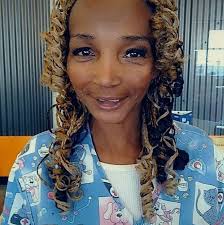 Lost my mom the day before Mother's Day in 1980, lost my dad ten years  later and it seems like yesterday sometimes. I miss them so much. I have  three kids and