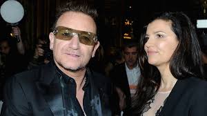 Squawk to Joe! Bono's pet bird soars
