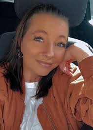 What rental options are available in Iowa for a family with pets?