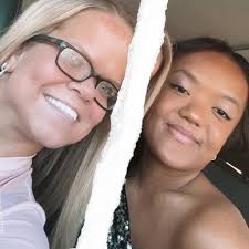 Emma Johnston Leaves Baby Leighton In Dangerous Position