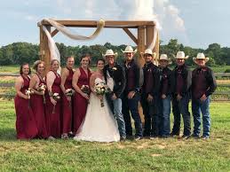 This store has a range of clothing options for women in sizes ranging from 4 to 24. Elisabeth Cody Wedding Blessing Barn Wedding Event Venue Raines Cemetery Rd Humboldt Tn 38343 Wedding Blessing Barn Wedding Wedding Venues