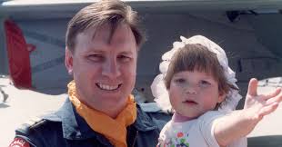 Some cool CF-18 Hornet, CF-104 Starfighter and CF-5 Freedom Fighter photos.  This week we sit down with Dan McWilliams, retired Cold War fighter pilot  and author of SuperSonic Stories! In this chat