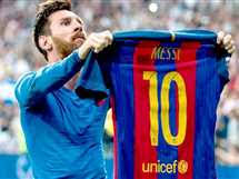 أجويرو ينضم الى برشلونة الإسباني بـشرط جزائي 100 مليون يورو. Ù…ÙŠØ³ÙŠ ÙŠØºØ§Ø¯Ø± Ø¨Ø±Ø´Ù„ÙˆÙ†Ø© Ø±Ø³Ù…ÙŠØ§ Ø§Ù„Ù…ØµØ±ÙŠ Ø§Ù„ÙŠÙˆÙ…