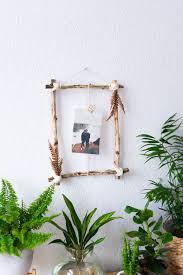 Basteln Mit Naturmaterialien Deko Idee Aus Wald Fundstucken Basteln Mit Naturmaterialien Winter Diy Diy Fruhling