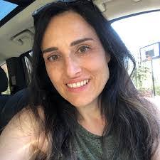 Laura Heiser's Instagram, Twitter & Facebook