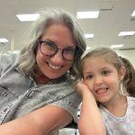 Kelly Foudray's Instagram, Twitter & Facebook