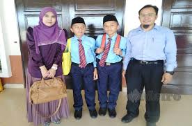 Kehidupan asrama ketika pkpb 11 hidup nazz. Kembar Sama Power