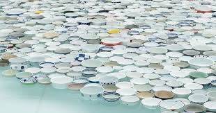 Floating Pottery Do Do S Aimo Koimo Exhibition Of Japanese Tableware Hasami Yaki Exhibition Design Tableware Design Japanese Pottery