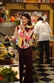 Hollywood S 25 Most Memorable Boss Hairstyles In 2020 Gilmore Girls Gilmore Girls Fashion Gilmore Girls Outfits