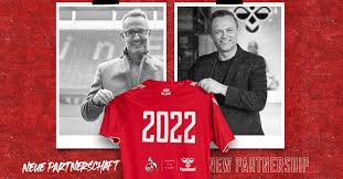 Wie die rheinhessen mitteilten, hat der stürmer seinen vertrag in mainz bis zum sommer 2022 verlängert. Geissbock Trifft Hummel Neuer Ausruster Fur 1 Fc Koln Ab 2022