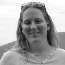 Amazon.com: A Winter Promise: A Dragon Soul Press Anthology: 9798871661314:  Feldman, J.E., Pratt-Herzog, Patsy, Heverin, Mimi, Stewart, James C.,  Sutherland, Ken, Harrison, Wendy, Kent, Katie, Howe, Frank Lee, Fitzgerald, Katie,  Etheridge, Marco: