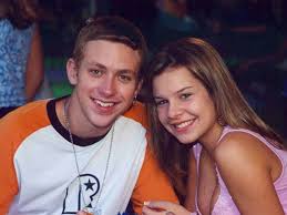 The series is being broadcast in several countries by globo internacional , including sic (between 1995 and 2007, airing with the name new wave) in portugal and by abc spark in canada. Facebook