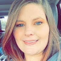 Kristen Beacham's Instagram, Twitter & Facebook