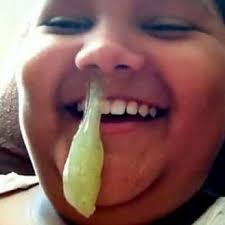 Isaac Vela (@Izachar2000)