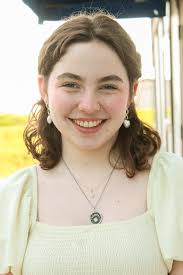 Local celebrity visits Newport restaurant