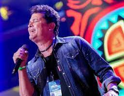 Descargar mp3 de carlos vives 2020 lo mas nuevo 2020, exclusivos para ti, puedes escuhar música en linea y descargar mp3 sin límites. Muere El Padre Del Cantante Colombiano Carlos Vives Los Angeles Times