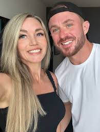 June and 2 month postpartum update👇🏼⁣ ⁣ This month was spent settling  into a family of 4. ⁣ ⁣ A week at our lake house with both kids. ⁣ Our 1st  solo