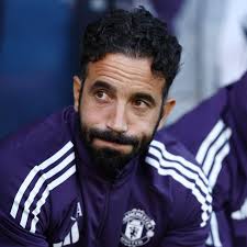 Man Utd Manager Under Pressure! Will He Survive the Burnley Clash? - Imagen principal del artículo