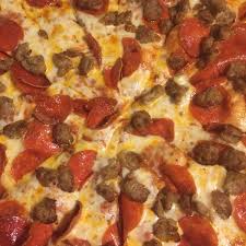 Photos At Round Table Pizza Central Novato 1565 S Novato Blvd