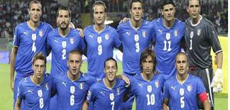 منتخب إيطاليا لكرة القدم (بالإيطالية: Ø¥ÙŠØ·Ø§Ù„ÙŠØ§ ØªØ³ØªØ¹Ø¯ Ù„ØªØµÙÙŠØ§Øª ÙŠÙˆØ±Ùˆ 2016 ÙˆØ³Ø· Ø¬Ø¯Ù„ Ø­ÙˆÙ„ Ø§Ù„Ù„Ø§Ø¹Ø¨ÙŠÙ† Ø§Ù„Ø£Ø¬Ø§Ù†Ø¨ ÙŠÙ„Ø§ÙƒÙˆØ±Ø©