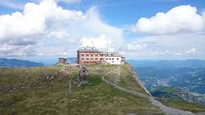 Der watzmann, deutschlands zweithöchster berg, ist mächtig, markant, schicksalsträchtig und zählt zu einem der schönsten berge der welt. Watzmannrunde 4 Tage Auf Und Um Den Konig Watzmann