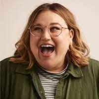 Robin Hellmann's Instagram, Twitter & Facebook