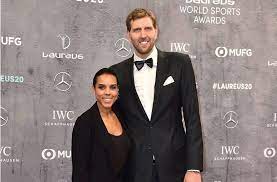 Maybe you would like to learn more about one of these? Dirk Nowitzki Zusammen Mit Ehefrau Jessica Olsson Wurde In Berlin Fur Sein Lebenswerk Ausgezeichnet Stuttgarter Nachrichten