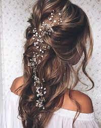 11 Winter Wonderland Wedding Ideas That Are Pure Magic Hair Vine Wedding Vintage Hairstyles For Long Hair Long Hair Styles