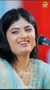 Mar Navarro's Music Style