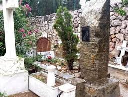 Maybe you would like to learn more about one of these? 8lipsh Sokarei H Eikona Toy Tafoy Ths Nekrhs Tzenhs Karezh Eidhseis Athens Magazine