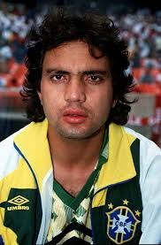 Fotografia de close up do jogador branco. Claudio Ibrahim Vaz Leal Branco Selecao Brasileira De Futebol Selecao Brasileira Lendas Do Futebol