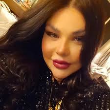 Nour Shaaban (@souvenirnourdubai) • Instagram photos and videos