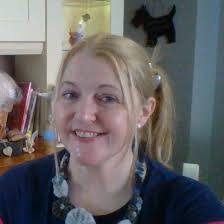 Lisa Ranson's Instagram, Twitter & Facebook