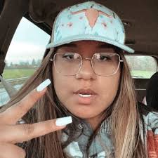 Miriam Garcia (@_miriam_garcia_)