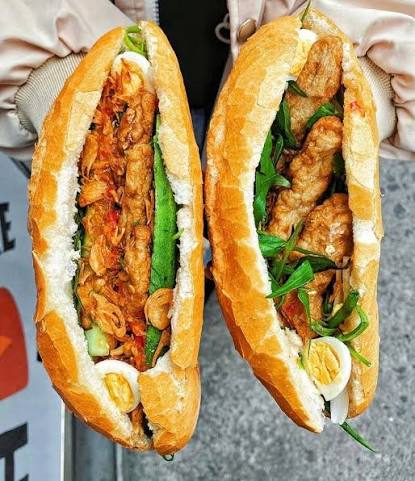 Gợi ý 5 hàng bánh mì chả cá Nha Trang thơm ngon đậm đà