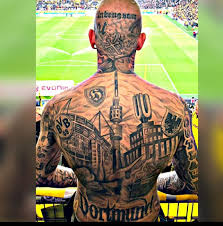 Beide ließen sich einen marienkäfer tätowieren. Fan Tattoos Die Krassesten Vereins Tatowierungen