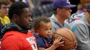 Connect and share julius randle content with people you know. Julius Randle S Adorable Young Son Tackles His Own Teammate For The Ball During Basketball Game Cbssports Com