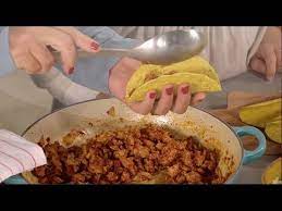 8 Ground Turkey Tacos Mad Hungry With Lucinda Scala Quinn Youtube Ground Turkey Tacos Turkey Tacos Turkey Tacos Recipes