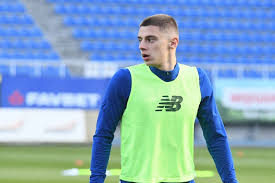 Зріст 180 см, вага 71 кг. Cherkashanin Mikolenko Rozpoviv Yak Potrapiv U Dinamo 18000 Com Ua