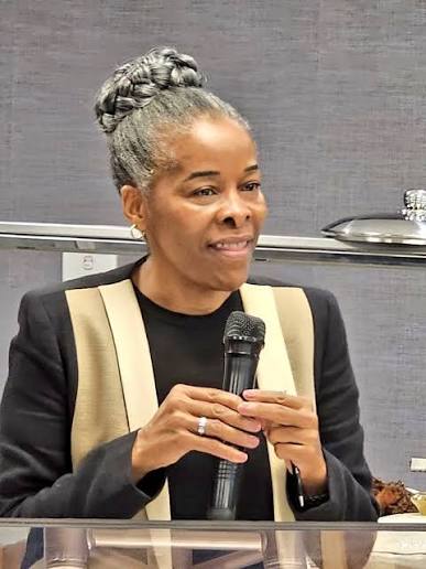 Minister Thembi Simelane paying close attention as Advocate Sesi Baloyi SC  explains the challenges women attorneys face in getting quality work  opportunities in the legal industry. #WomenMonth2024 #JusticeForAll