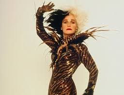 Award winning actress who played cruella de vil in 101 dalmatians. Glenn Close As Cruella De Vil Photo Cruella De Vil Cruella Deville Cruella De Vil Cruella