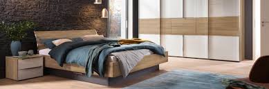 Firmenbeschreibung betten braun produkte zum wohlfühlen betten, bettwäsche, tischdecken, kissen, bettdecken, spannbettlaken, tischwäsche, hotelwäsche und vieles mehr. Mobel Marsch Schlafkultur