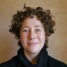 Faye Bird (@TweetingFBird)