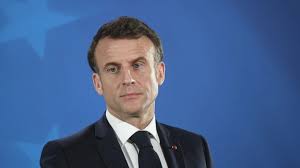 Macron: Russia is locking itself into escalatory path, we must continue to exert pressure