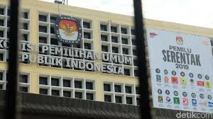Kempen pemilihan (pilihan raya) umum indonesia 2019 (pemilu 2019) bakal berakhir hari ini, dan akan memasuki fasa bertenang bermula esok sehingga hari pengundian 17 april. Ini Syarat Kpu Yang Harus Dipenuhi Lembaga Survei Quick Count