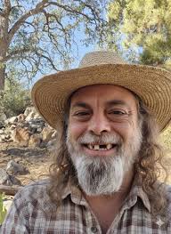 Everyone wants to be native for Halloween it seems like so I want to be a  white how do I look lol