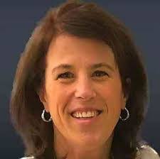 Diane Mckenzie's Instagram, Twitter & Facebook