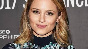 While her 'glee' character is a devout christian, agron herself is jewish. Mega Diss Dianna Agron Darf Nicht Fur Cory Singen Promiflash De